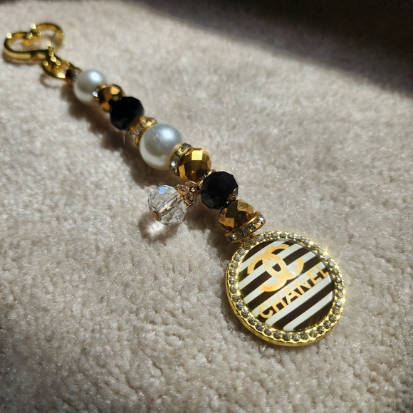 Keychain - Picture 2 of 2